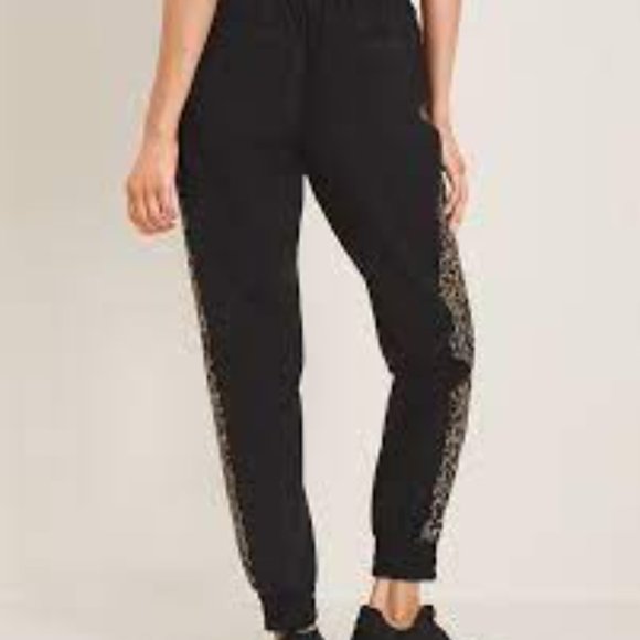 Chico's Pants - Chico's Zenergy Black Cheetah-Print Jogger Pant, Size XS Petite